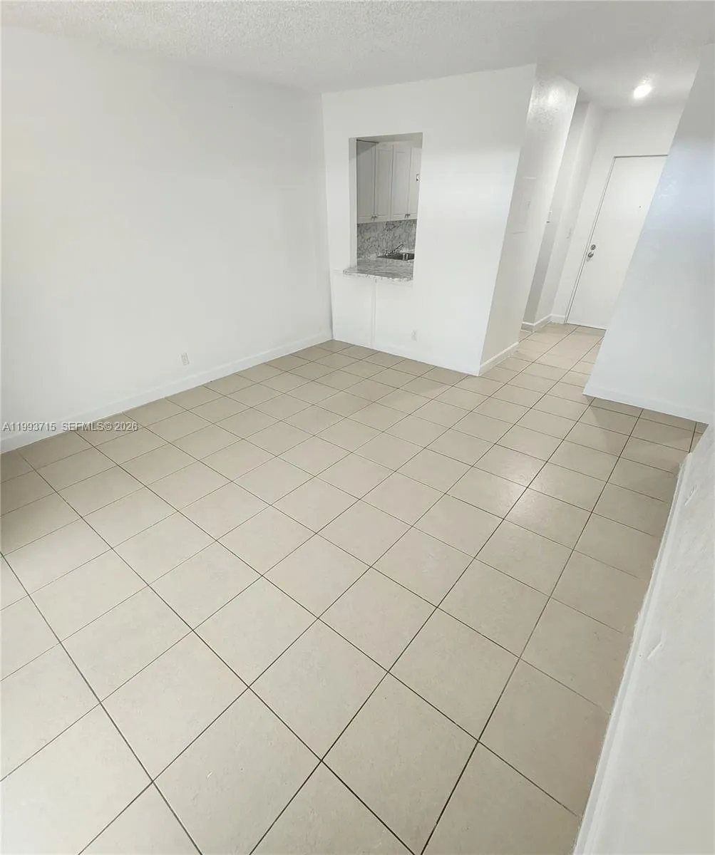 11150 Sw 196th St 103, Cutler Bay, Florida 33157, Cutler Bay, Florida 33157, 3 Bedrooms Bedrooms, ,1 BathroomBathrooms,Residential Lease,For Rent,11150 Sw 196th St 103, Cutler Bay, Florida 33157,A11993715