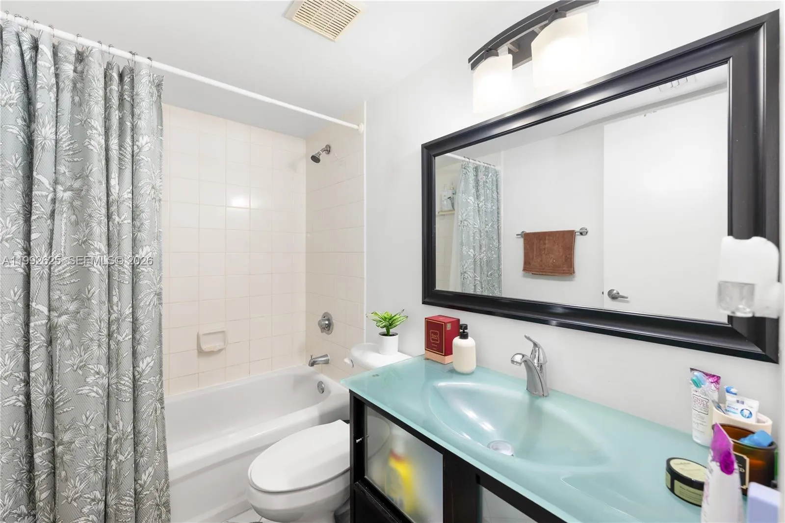 7760 Nw 22nd St 103, Pembroke Pines, Florida 33024, Pembroke Pines, Florida 33024, 2 Bedrooms Bedrooms, ,2 BathroomsBathrooms,Residential Lease,For Rent,7760 Nw 22nd St 103, Pembroke Pines, Florida 33024,A11992625