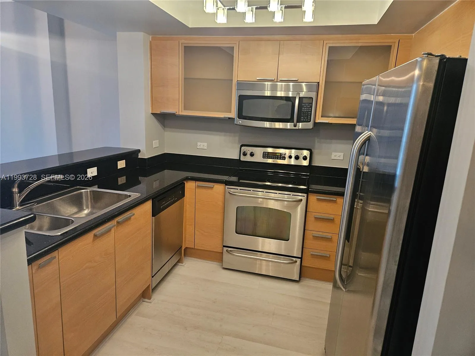 140 S Dixie Hwy 822, Hollywood, Florida 33020, Hollywood, Florida 33020, 1 Bedroom Bedrooms, ,1 BathroomBathrooms,Residential Lease,For Rent,140 S Dixie Hwy 822, Hollywood, Florida 33020,A11993728