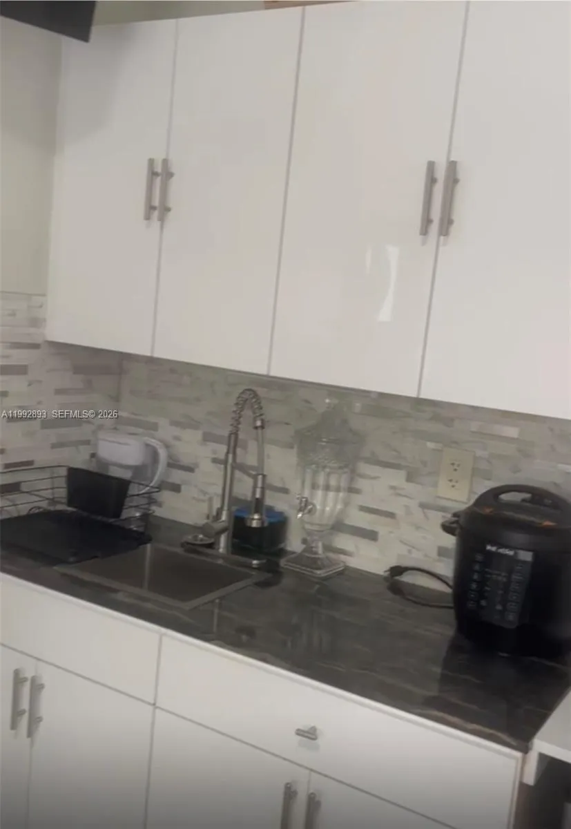 14554 Sw 161 Ct, Miami, Florida 33196, Miami, Florida 33196, 1 Bedroom Bedrooms, ,1 BathroomBathrooms,Residential Lease,For Rent,14554 Sw 161 Ct, Miami, Florida 33196,A11992893