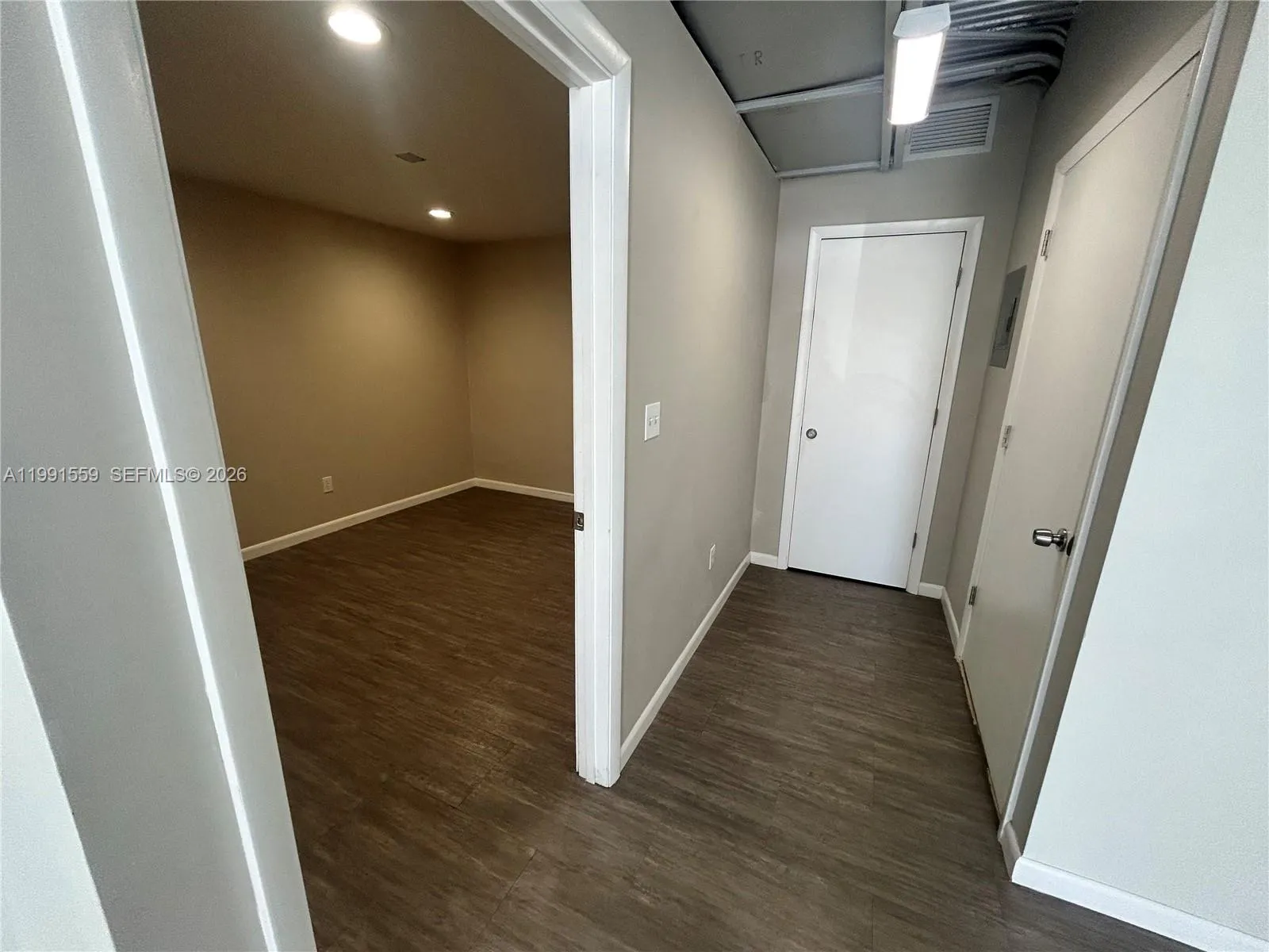 6225 Johnson St, Hollywood, Florida 33024, Hollywood, Florida 33024, ,Commercial Lease,For Rent,6225 Johnson St, Hollywood, Florida 33024,A11991559