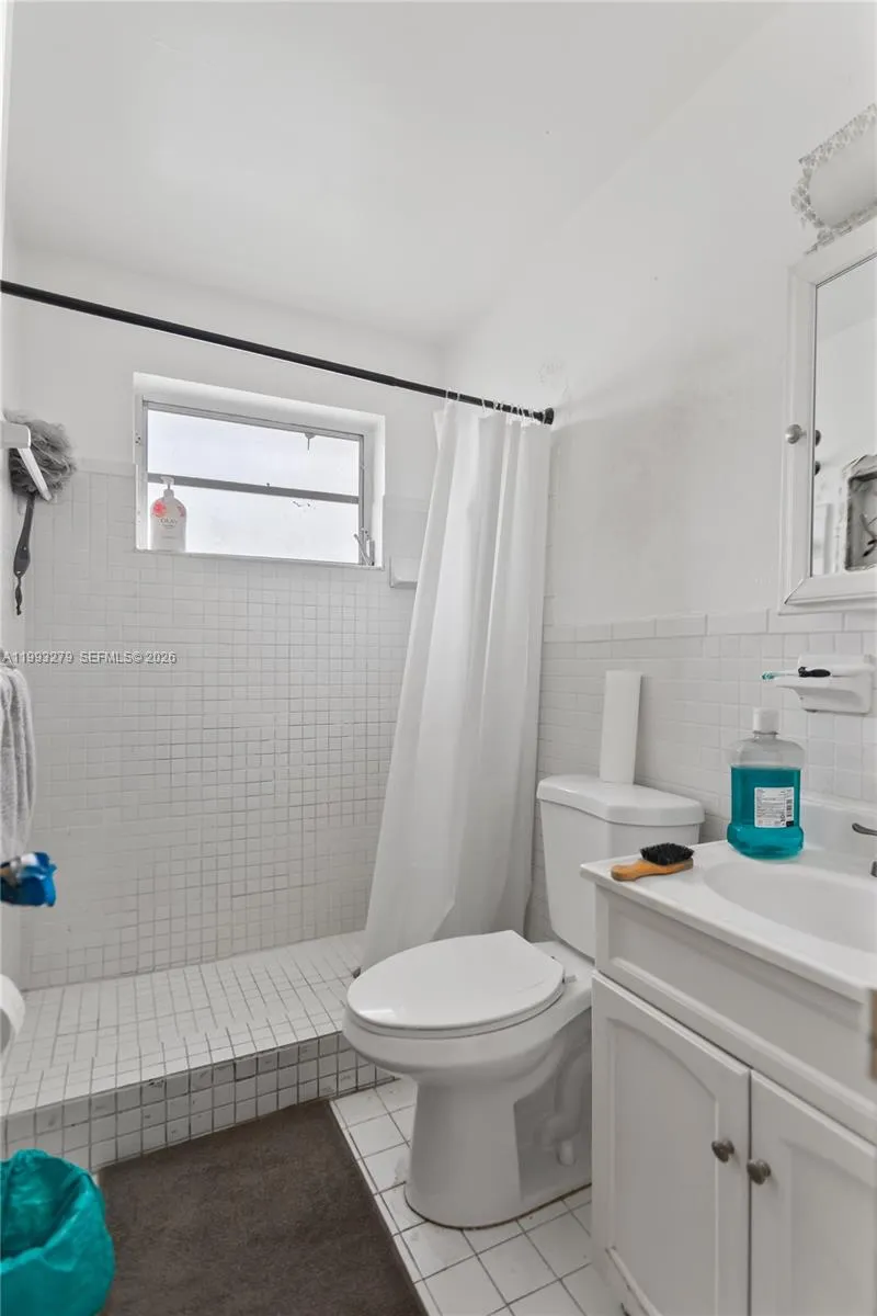 53 Nw 169th St, North Miami Beach, Florida 33169, North Miami Beach, Florida 33169, ,Residential Income,For Sale,53 Nw 169th St, North Miami Beach, Florida 33169,A11993279