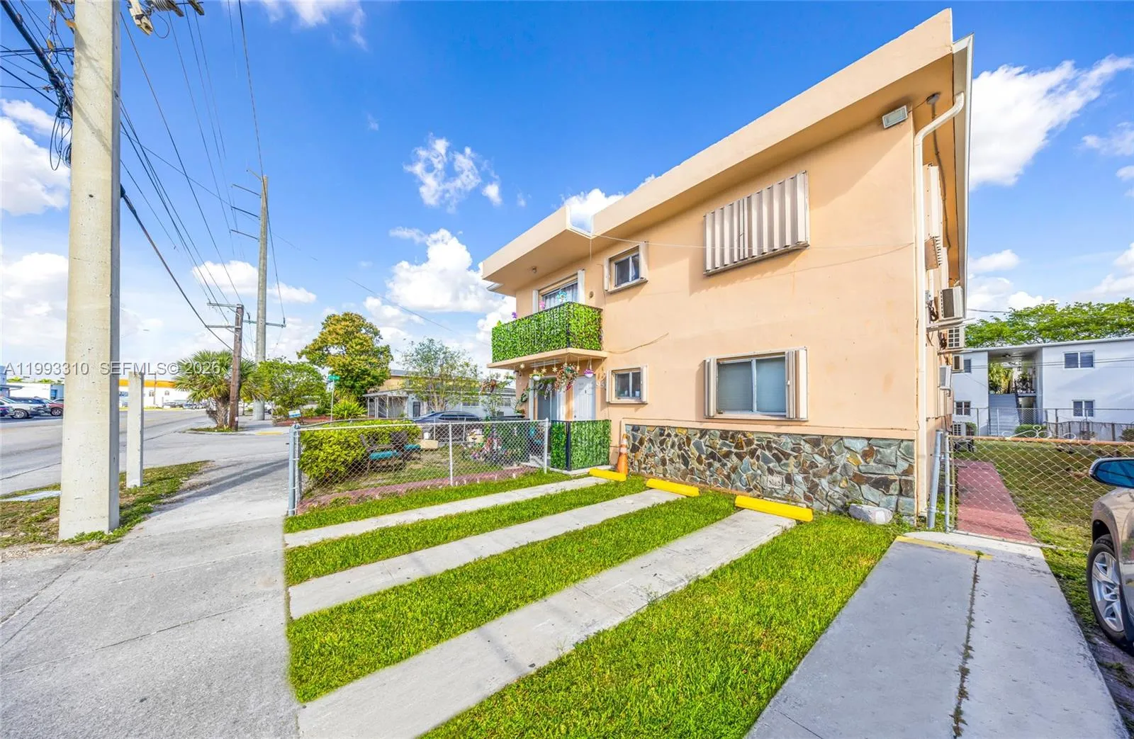 955 W 23rd St, Hialeah, Florida 33010, Hialeah, Florida 33010, ,Residential Income,For Sale,955 W 23rd St, Hialeah, Florida 33010,A11993310
