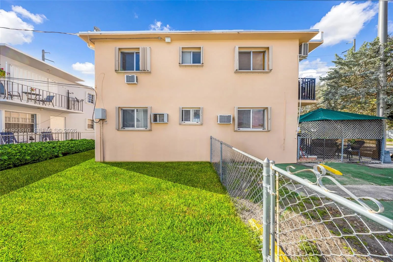 955 W 23rd St, Hialeah, Florida 33010, Hialeah, Florida 33010, ,Residential Income,For Sale,955 W 23rd St, Hialeah, Florida 33010,A11993310