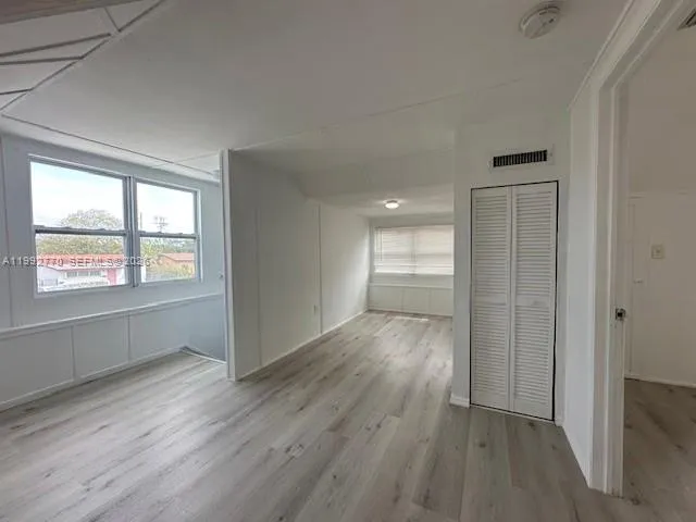 274 E 9th St 4, Hialeah, Florida 33010, Hialeah, Florida 33010, 1 Bedroom Bedrooms, ,1 BathroomBathrooms,Residential Lease,For Rent,274 E 9th St 4, Hialeah, Florida 33010,A11992770