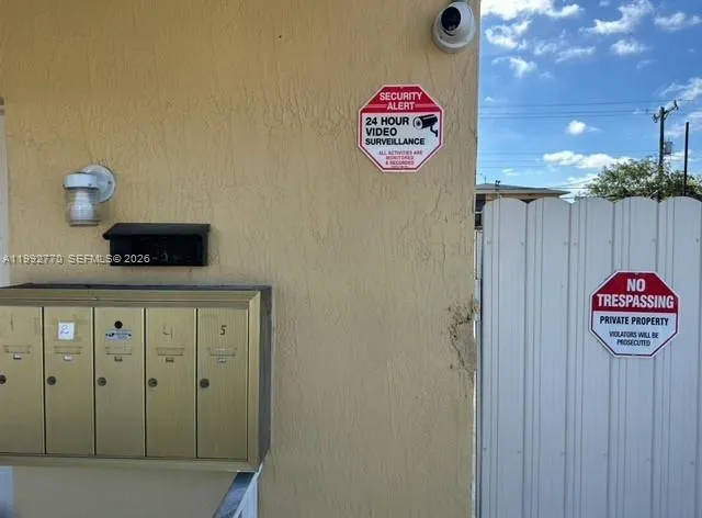 274 E 9th St 4, Hialeah, Florida 33010, Hialeah, Florida 33010, 1 Bedroom Bedrooms, ,1 BathroomBathrooms,Residential Lease,For Rent,274 E 9th St 4, Hialeah, Florida 33010,A11992770