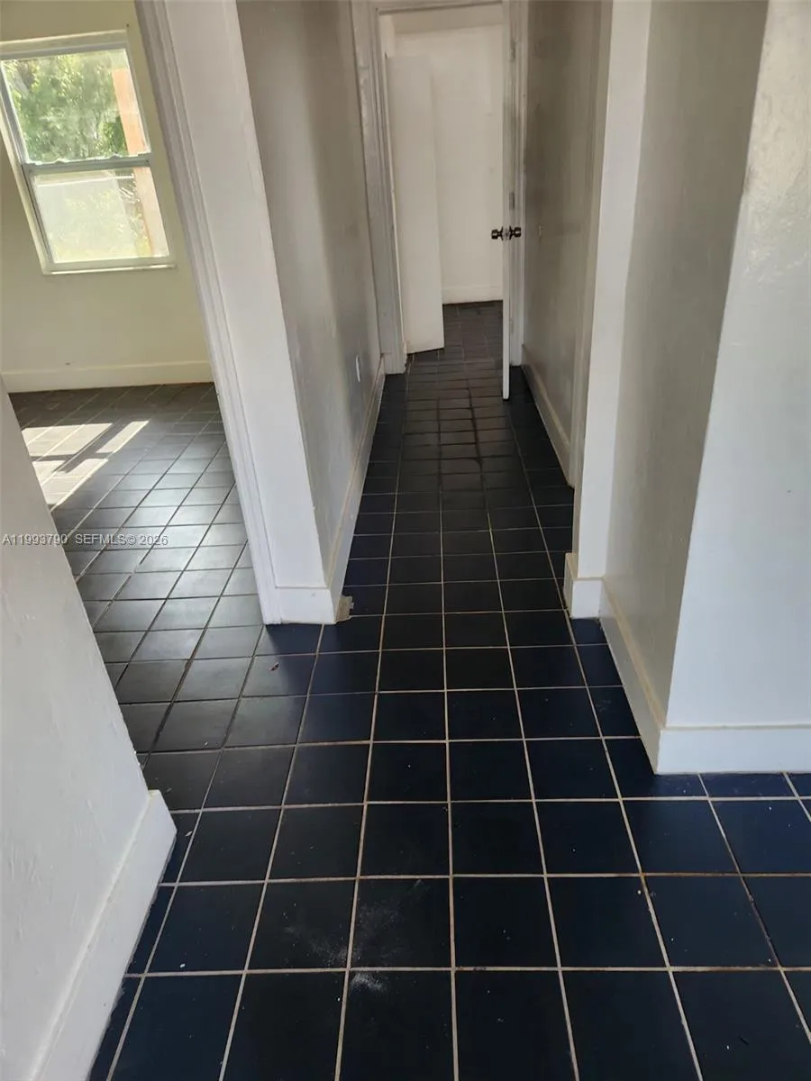 10 Nw 28th Way, Fort Lauderdale, Florida 33311, Fort Lauderdale, Florida 33311, 3 Bedrooms Bedrooms, ,1 BathroomBathrooms,Residential Lease,For Rent,10 Nw 28th Way, Fort Lauderdale, Florida 33311,A11993790