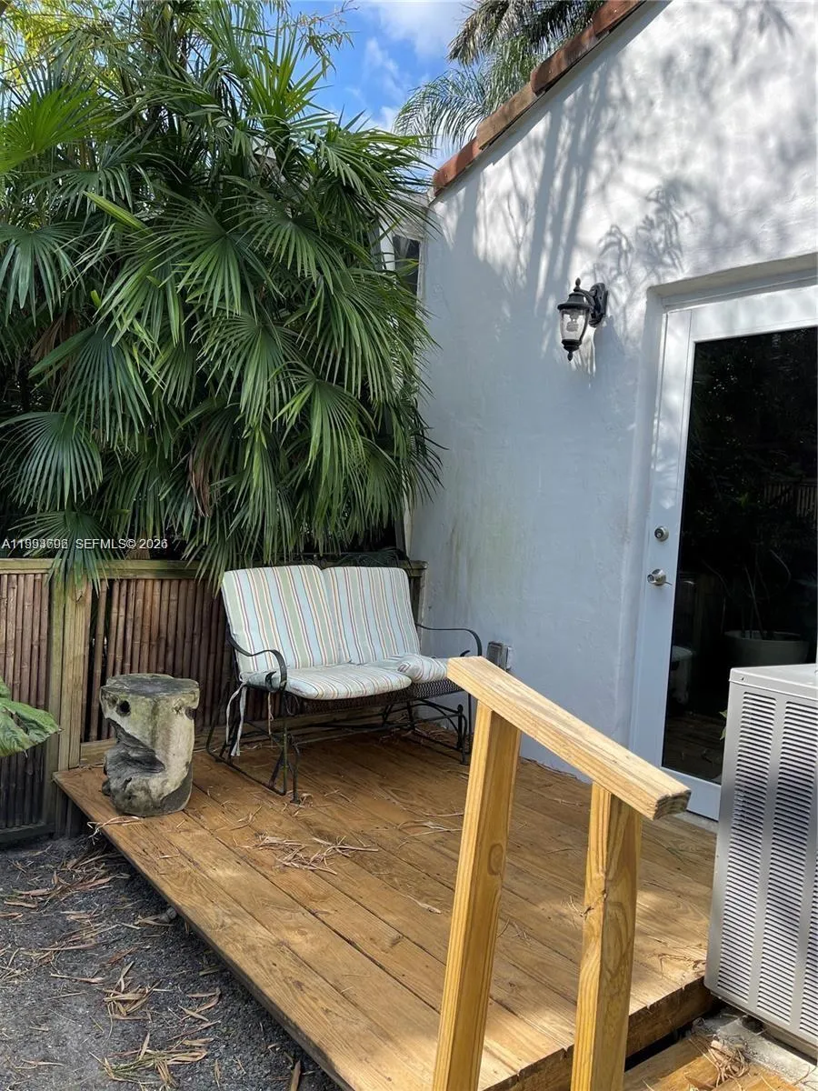 732 Ne 87th St 3, Miami, Florida 33138, Miami, Florida 33138, ,1 BathroomBathrooms,Residential Lease,For Rent,732 Ne 87th St 3, Miami, Florida 33138,A11993696