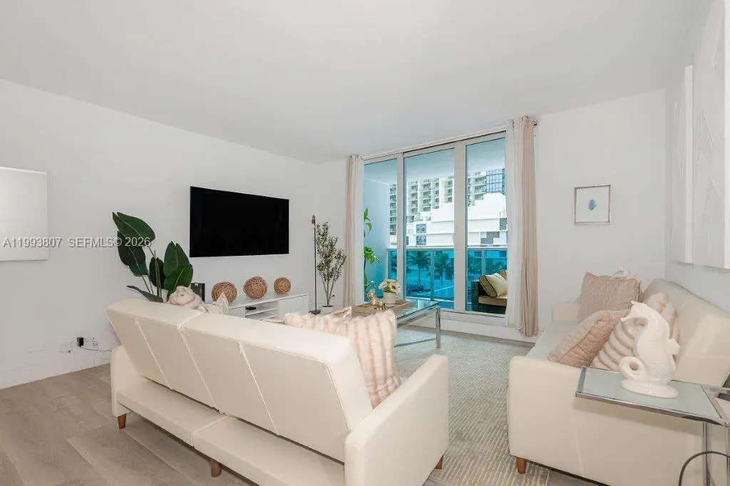 2301 Collins Ave 401, Miami Beach, Florida 33139, Miami Beach, Florida 33139, 1 Bedroom Bedrooms, ,1 BathroomBathrooms,Residential Lease,For Rent,2301 Collins Ave 401, Miami Beach, Florida 33139,A11993807