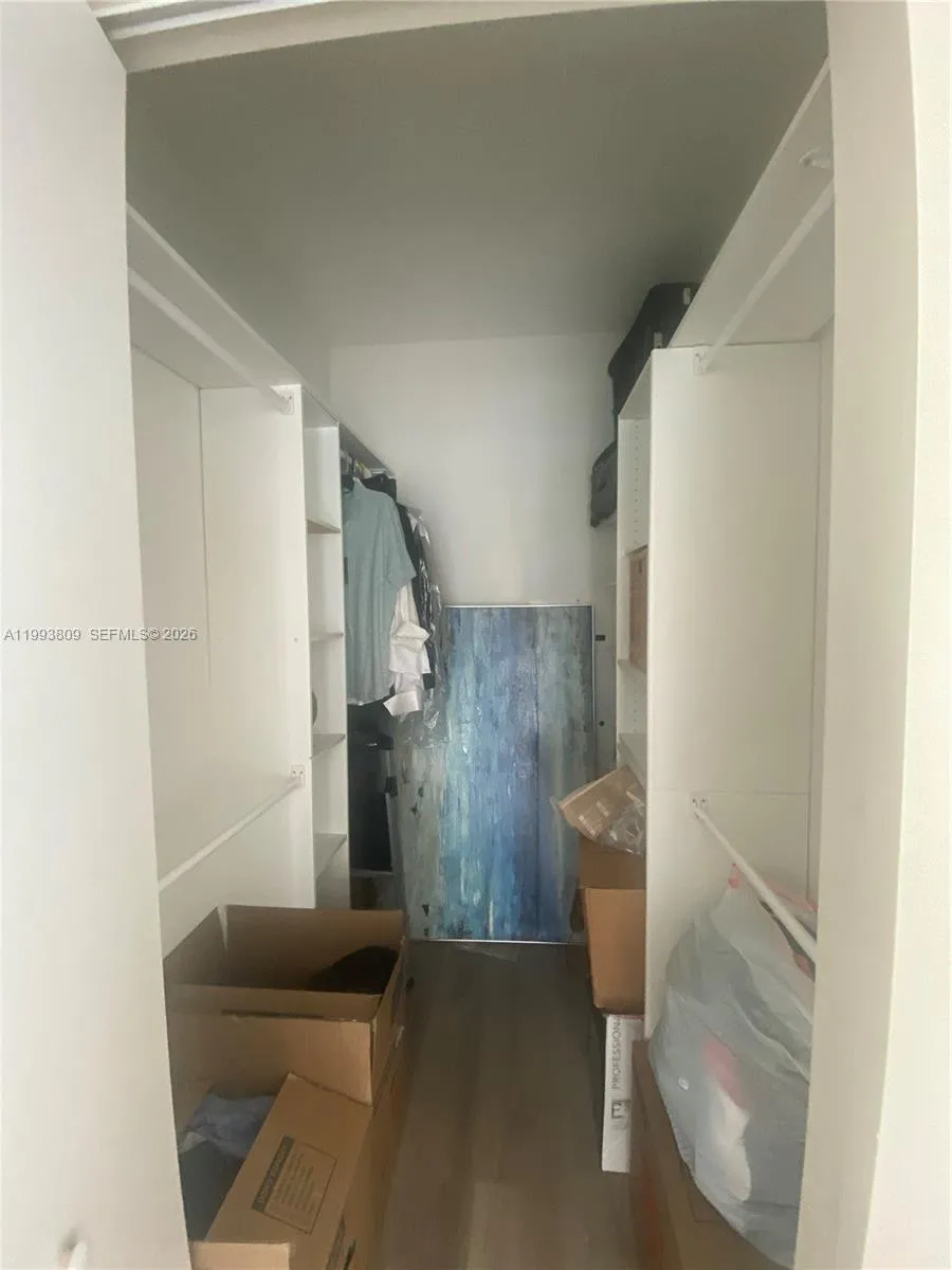 Miami, Florida 33130, 1 Bedroom Bedrooms, ,1 BathroomBathrooms,Residential Lease,For Rent,A11993809