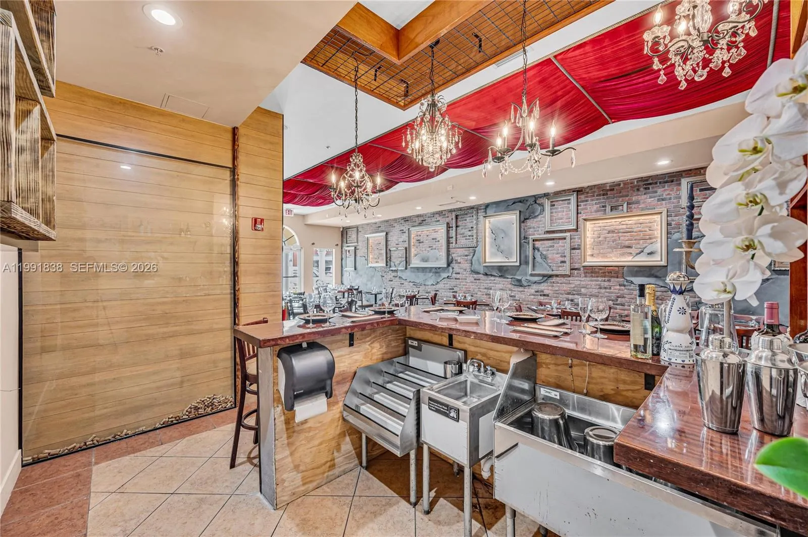 223 Valencia Ave, Coral Gables, Florida 33134, Coral Gables, Florida 33134, ,Commercial Lease,For Rent,223 Valencia Ave, Coral Gables, Florida 33134,A11991838