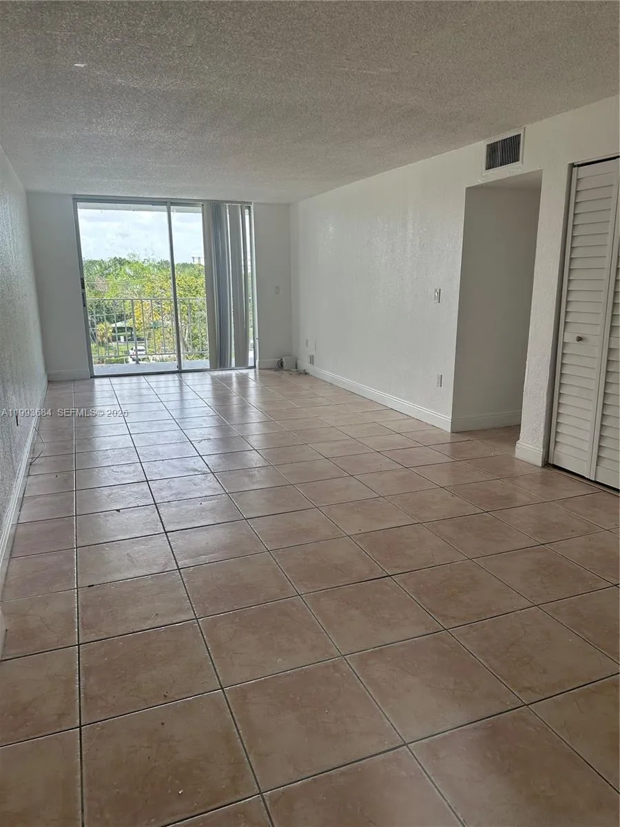 1805 Sans Souci Blvd 404, North Miami, Florida 331, North Miami, Florida 33181, 2 Bedrooms Bedrooms, ,2 BathroomsBathrooms,Residential Lease,For Rent,1805 Sans Souci Blvd 404, North Miami, Florida 331,A11993684
