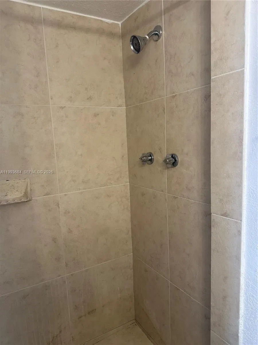 1805 Sans Souci Blvd 404, North Miami, Florida 331, North Miami, Florida 33181, 2 Bedrooms Bedrooms, ,2 BathroomsBathrooms,Residential Lease,For Rent,1805 Sans Souci Blvd 404, North Miami, Florida 331,A11993684