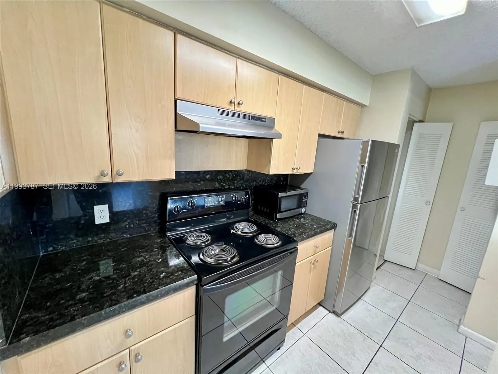 530 S Park Rd 15-11, Hollywood, Florida 33021, Hollywood, Florida 33021, 1 Bedroom Bedrooms, ,1 BathroomBathrooms,Residential Lease,For Rent,530 S Park Rd 15-11, Hollywood, Florida 33021,A11993787