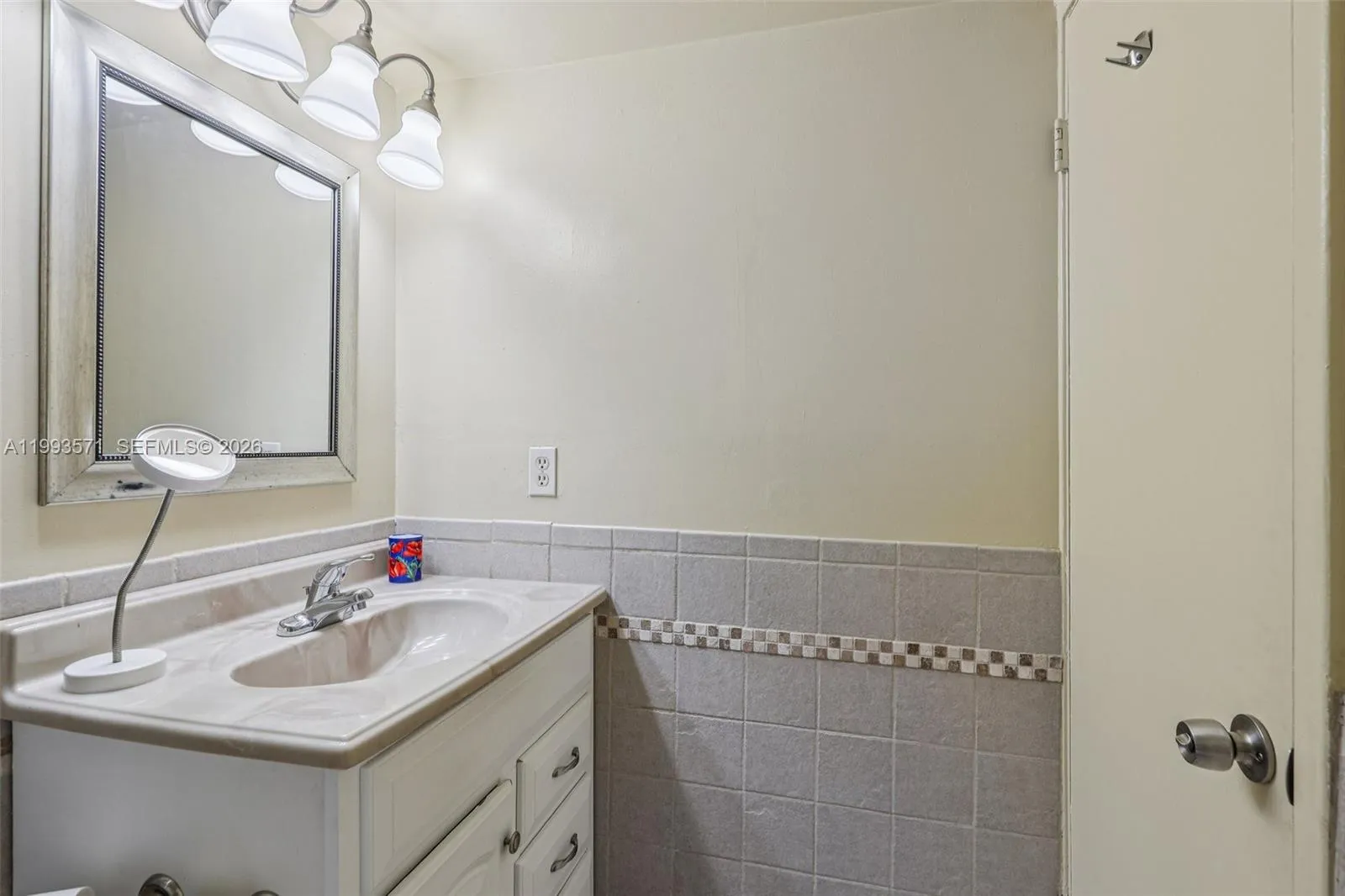 2301 Nw 41st Ave 403, Lauderhill, Florida 33313, Lauderhill, Florida 33313, 1 Bedroom Bedrooms, ,1 BathroomBathrooms,Residential,For Sale,2301 Nw 41st Ave 403, Lauderhill, Florida 33313,A11993571