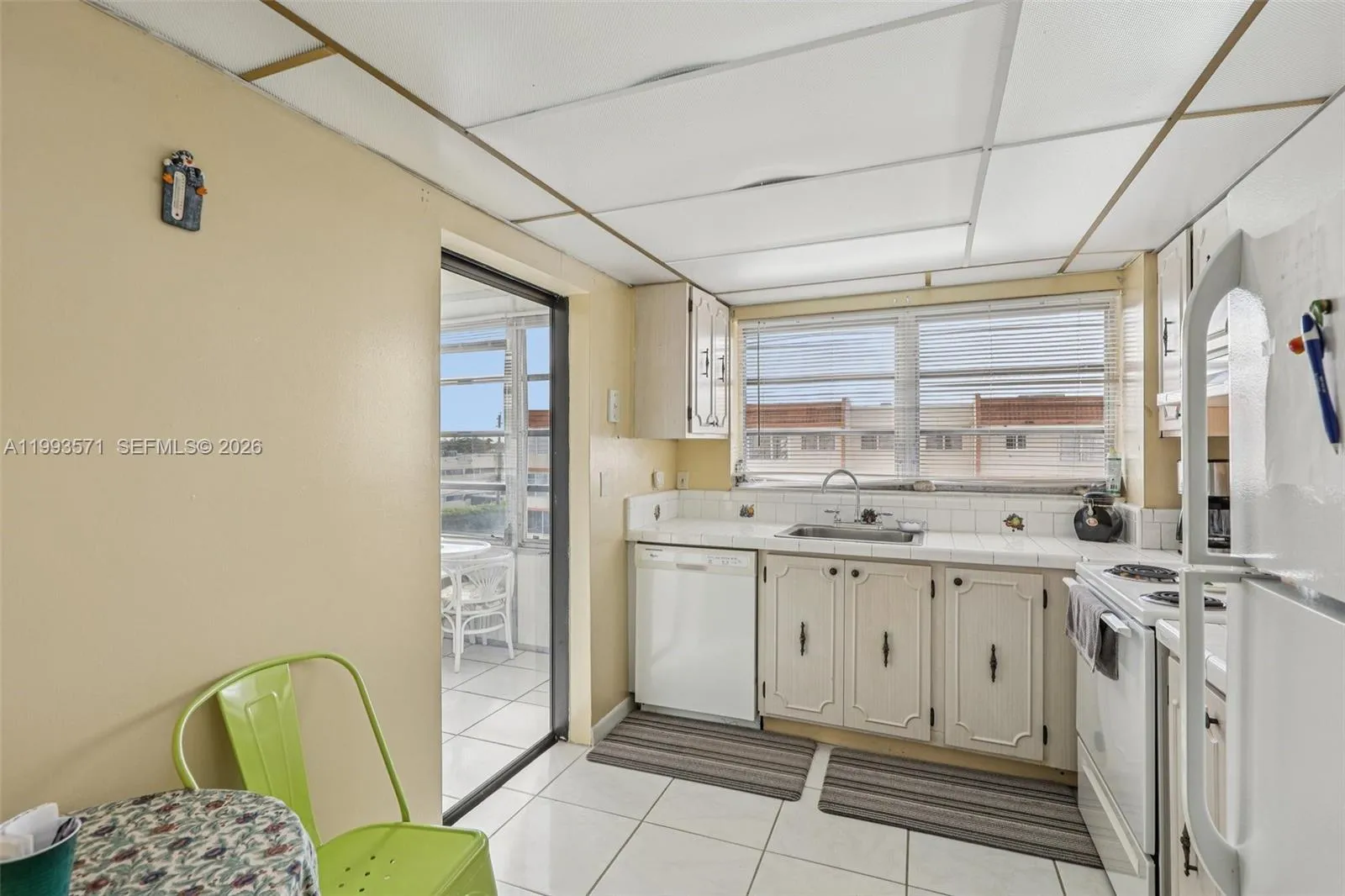 2301 Nw 41st Ave 403, Lauderhill, Florida 33313, Lauderhill, Florida 33313, 1 Bedroom Bedrooms, ,1 BathroomBathrooms,Residential,For Sale,2301 Nw 41st Ave 403, Lauderhill, Florida 33313,A11993571