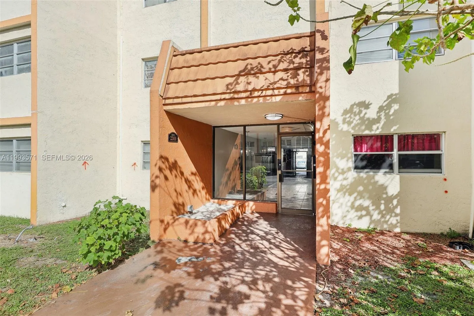 2301 Nw 41st Ave 403, Lauderhill, Florida 33313, Lauderhill, Florida 33313, 1 Bedroom Bedrooms, ,1 BathroomBathrooms,Residential,For Sale,2301 Nw 41st Ave 403, Lauderhill, Florida 33313,A11993571