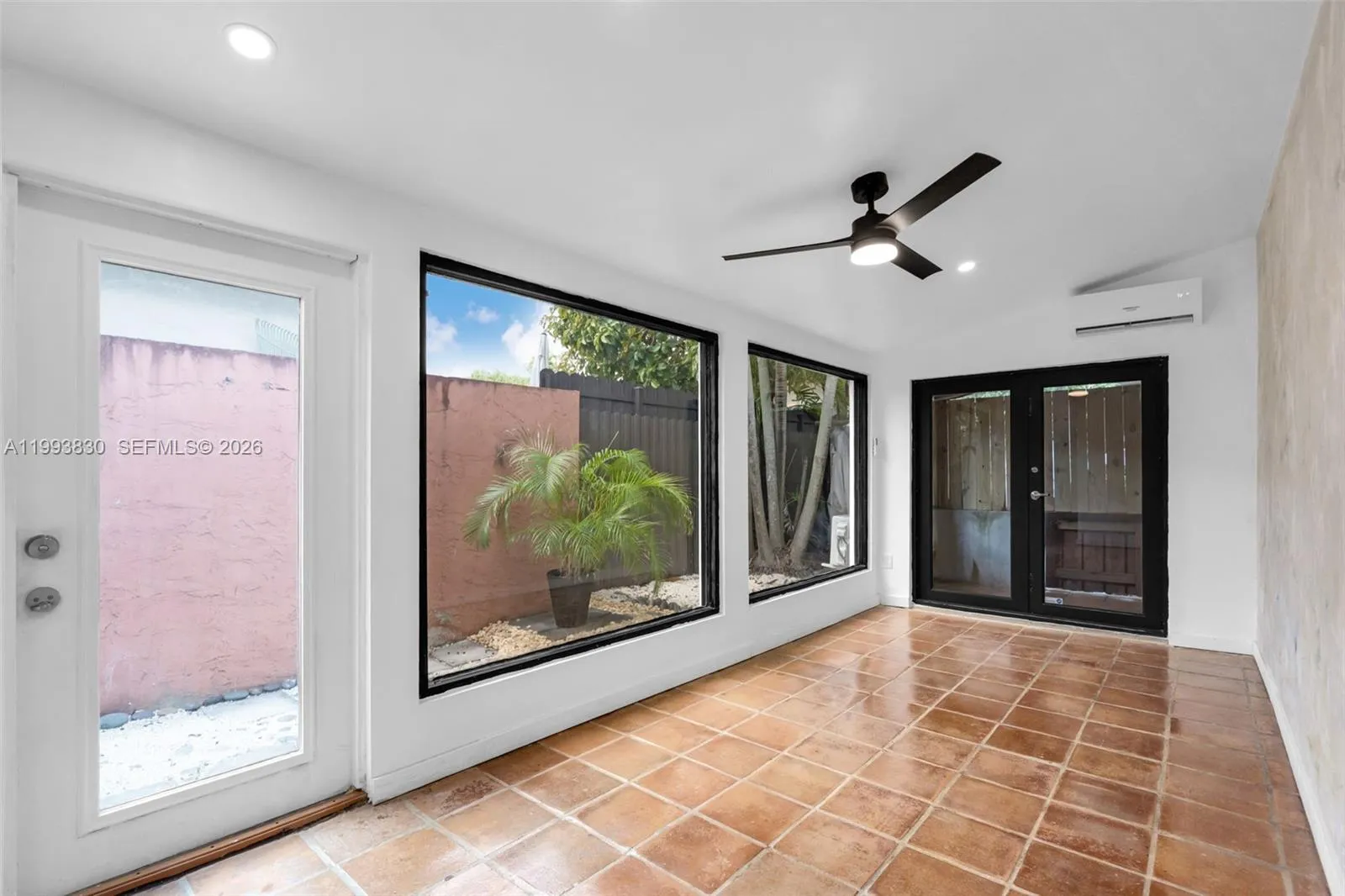 6295 Sw 29th St 1, Miami, Florida 33155, Miami, Florida 33155, 2 Bedrooms Bedrooms, ,1 BathroomBathrooms,Residential Lease,For Rent,6295 Sw 29th St 1, Miami, Florida 33155,A11993830