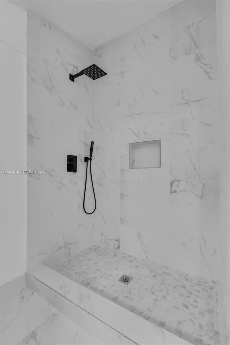 6295 Sw 29th St 1, Miami, Florida 33155, Miami, Florida 33155, 2 Bedrooms Bedrooms, ,1 BathroomBathrooms,Residential Lease,For Rent,6295 Sw 29th St 1, Miami, Florida 33155,A11993830