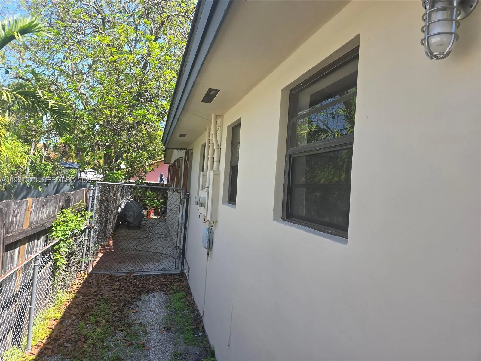2331 Sw 31st Ave 2331, Miami, Florida 33145, Miami, Florida 33145, 2 Bedrooms Bedrooms, ,1 BathroomBathrooms,Residential Lease,For Rent,2331 Sw 31st Ave 2331, Miami, Florida 33145,A11991970