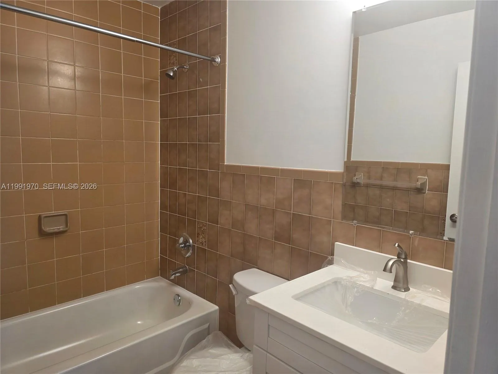 2331 Sw 31st Ave 2331, Miami, Florida 33145, Miami, Florida 33145, 2 Bedrooms Bedrooms, ,1 BathroomBathrooms,Residential Lease,For Rent,2331 Sw 31st Ave 2331, Miami, Florida 33145,A11991970
