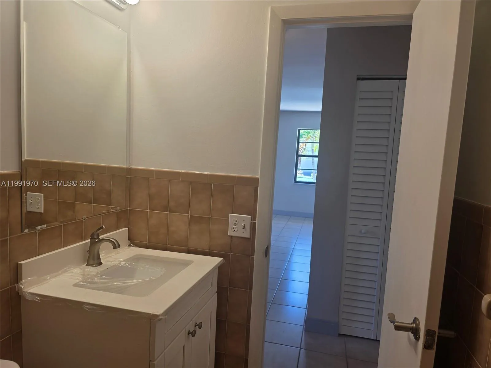 2331 Sw 31st Ave 2331, Miami, Florida 33145, Miami, Florida 33145, 2 Bedrooms Bedrooms, ,1 BathroomBathrooms,Residential Lease,For Rent,2331 Sw 31st Ave 2331, Miami, Florida 33145,A11991970