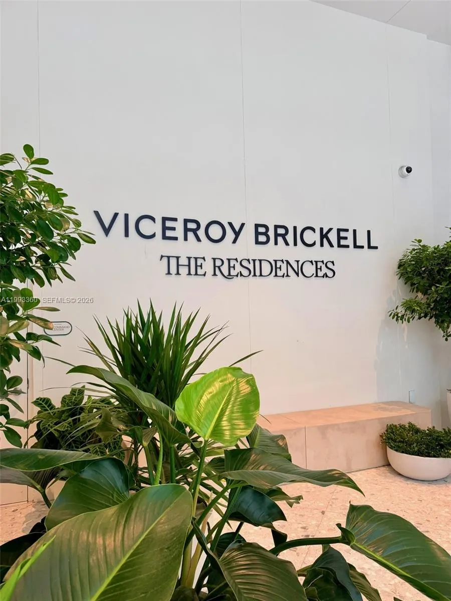 77 Se 5th St 1608, Miami, Florida 33131, Miami, Florida 33131, 1 Bedroom Bedrooms, ,1 BathroomBathrooms,Residential Lease,For Rent,77 Se 5th St 1608, Miami, Florida 33131,A11993360