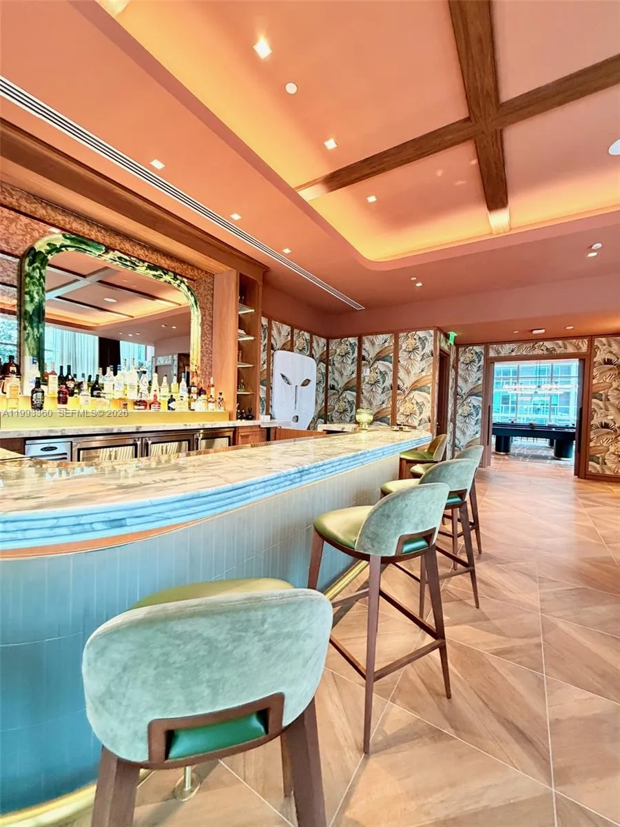 77 Se 5th St 1608, Miami, Florida 33131, Miami, Florida 33131, 1 Bedroom Bedrooms, ,1 BathroomBathrooms,Residential Lease,For Rent,77 Se 5th St 1608, Miami, Florida 33131,A11993360