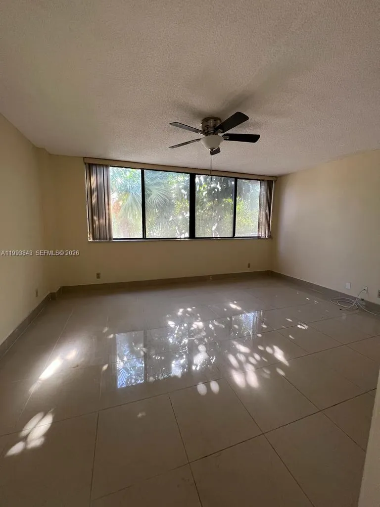 4222 Inverrary Blvd 4217, Lauderhill, Florida 3331, Lauderhill, Florida 33319, 1 Bedroom Bedrooms, ,1 BathroomBathrooms,Residential Lease,For Rent,4222 Inverrary Blvd 4217, Lauderhill, Florida 3331,A11993843