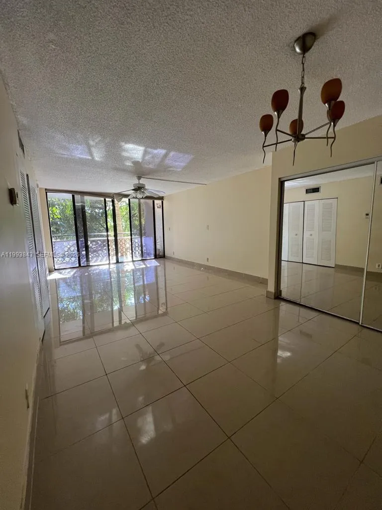 4222 Inverrary Blvd 4217, Lauderhill, Florida 3331, Lauderhill, Florida 33319, 1 Bedroom Bedrooms, ,1 BathroomBathrooms,Residential Lease,For Rent,4222 Inverrary Blvd 4217, Lauderhill, Florida 3331,A11993843