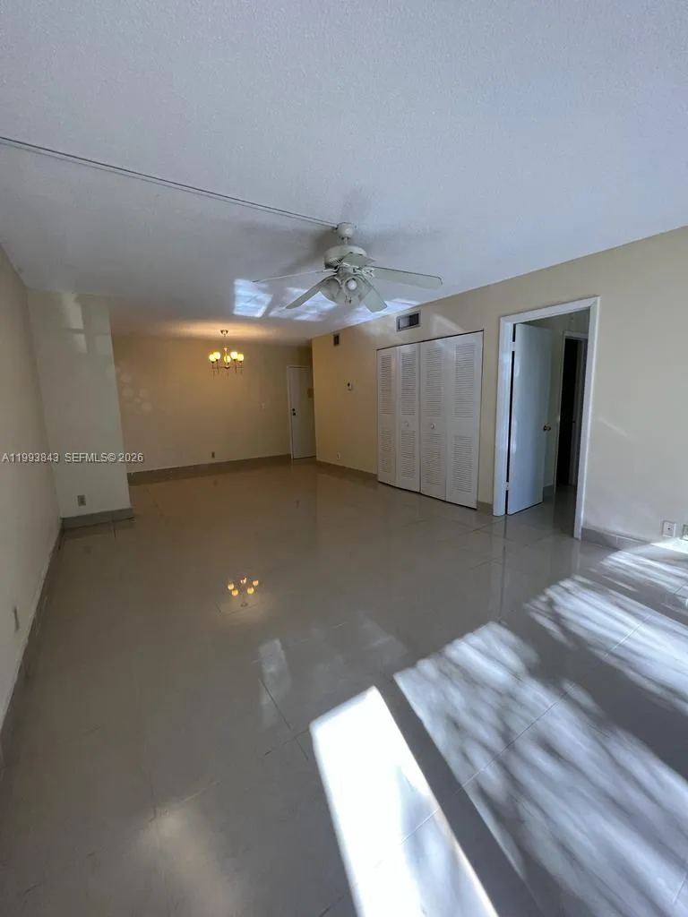 4222 Inverrary Blvd 4217, Lauderhill, Florida 3331, Lauderhill, Florida 33319, 1 Bedroom Bedrooms, ,1 BathroomBathrooms,Residential Lease,For Rent,4222 Inverrary Blvd 4217, Lauderhill, Florida 3331,A11993843