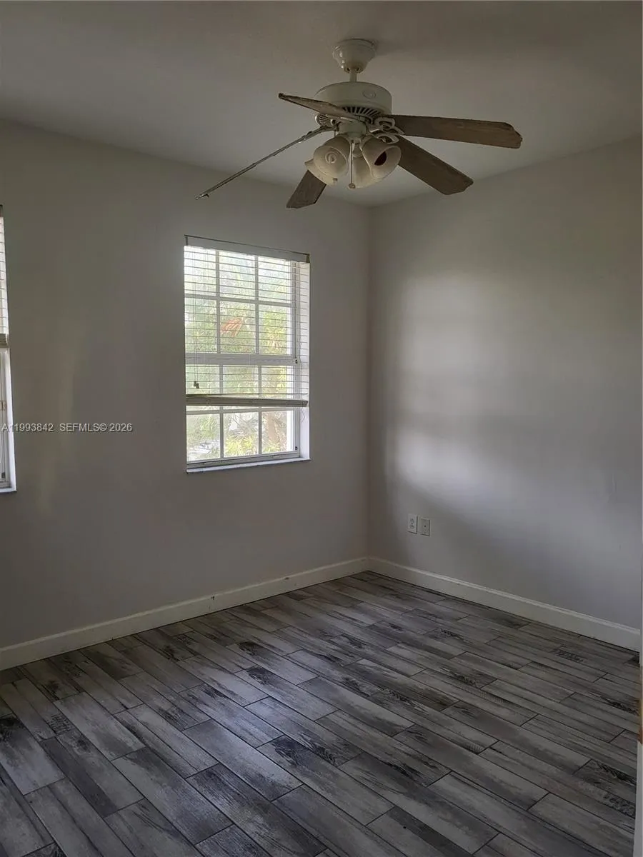 4125 Ne 24th Dr 4125, Homestead, Florida 33033, Homestead, Florida 33033, 3 Bedrooms Bedrooms, ,2 BathroomsBathrooms,Residential Lease,For Rent,4125 Ne 24th Dr 4125, Homestead, Florida 33033,A11993842