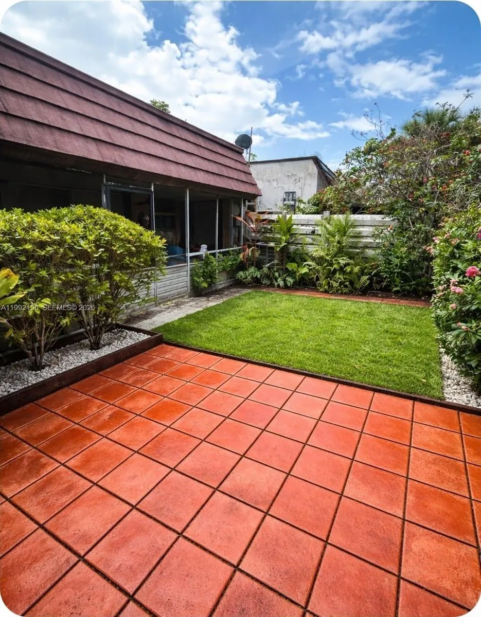 6755 Crooked Palm Ter, Miami Lakes, Florida 33014, Miami Lakes, Florida 33014, 2 Bedrooms Bedrooms, ,1 BathroomBathrooms,Residential,For Sale,6755 Crooked Palm Ter, Miami Lakes, Florida 33014,A11992136