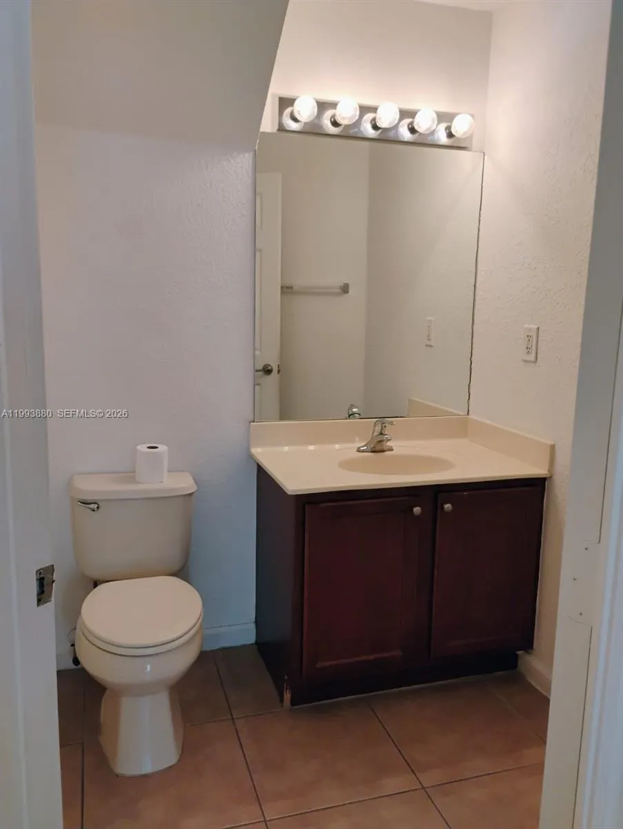 11401 Nw 89th St 220, Doral, Florida 33178, Doral, Florida 33178, 3 Bedrooms Bedrooms, ,2 BathroomsBathrooms,Residential Lease,For Rent,11401 Nw 89th St 220, Doral, Florida 33178,A11993880