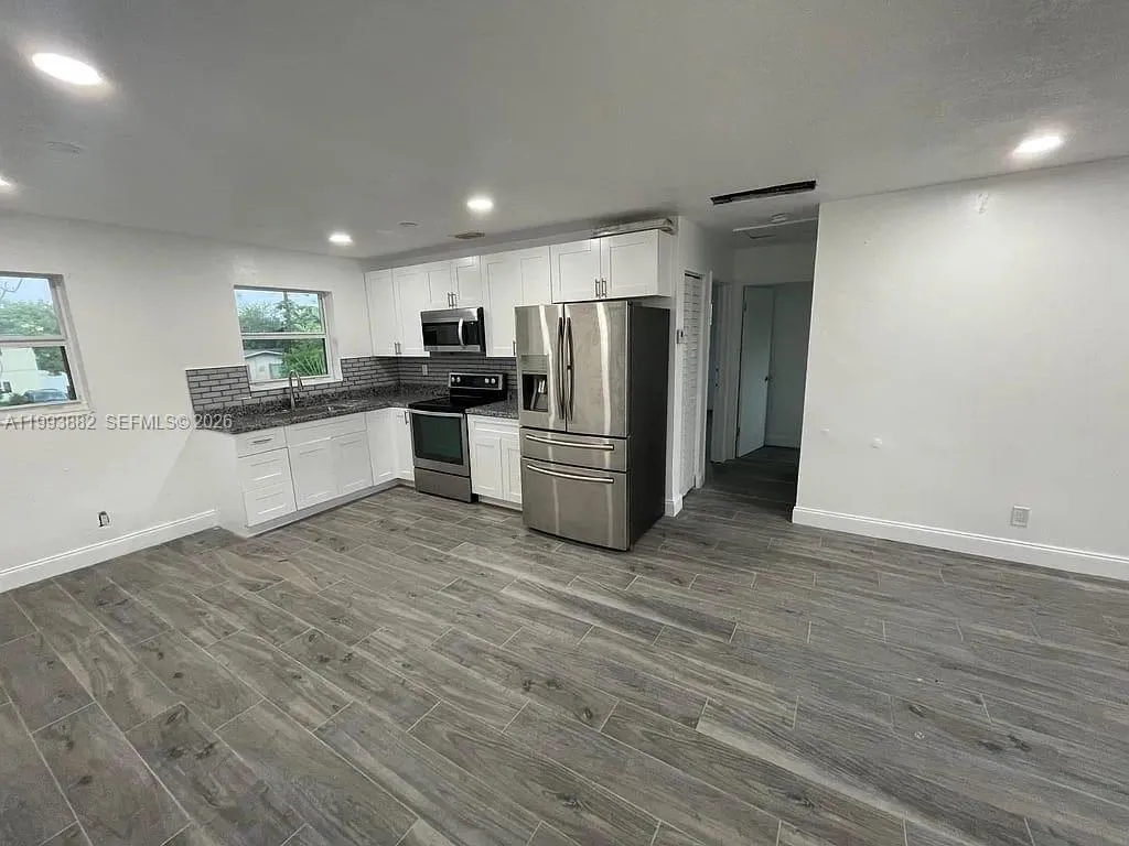 3906 Sw 12th Ct 1-4, Fort Lauderdale, Florida 3331, Fort Lauderdale, Florida 33312, 2 Bedrooms Bedrooms, ,1 BathroomBathrooms,Residential Lease,For Rent,3906 Sw 12th Ct 1-4, Fort Lauderdale, Florida 3331,A11993882 3906 Sw 12th Ct 1-4, Fort Lauderdale, Florida 3331, Fort Lauderdale, Florida 33312, 2 Bedrooms Bedrooms, ,1 BathroomBathrooms,Residential Lease,For Rent,3906 Sw 12th Ct 1-4, Fort Lauderdale, Florida 3331,A11993882