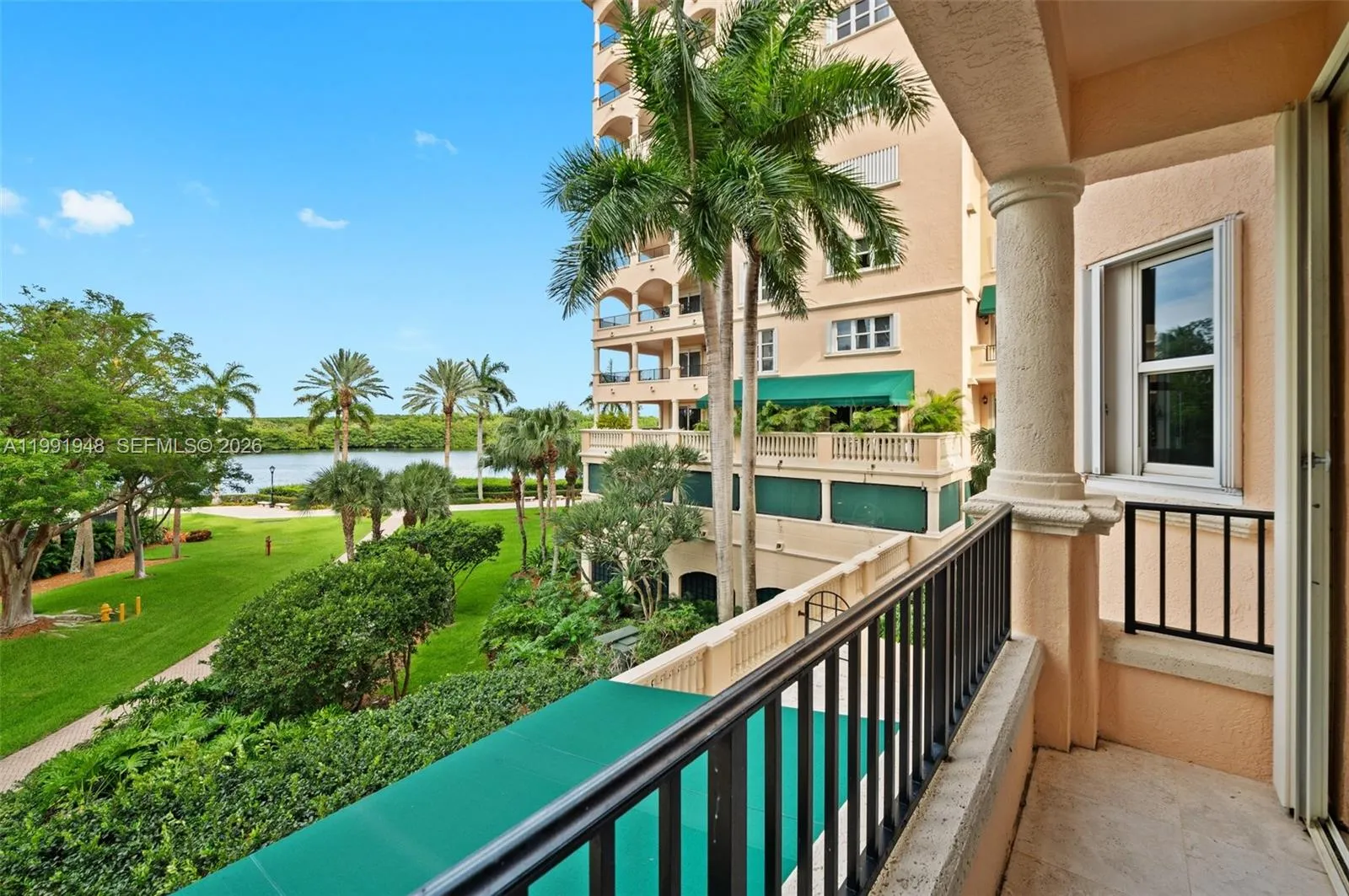 13633 Se Deering Bay Dr 225, Coral Gables, Florida, Coral Gables, Florida 33158, 3 Bedrooms Bedrooms, ,3 BathroomsBathrooms,Residential Lease,For Rent,13633 Se Deering Bay Dr 225, Coral Gables, Florida,A11991948