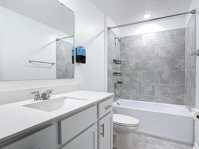 1312 Peach Creek Drive-38