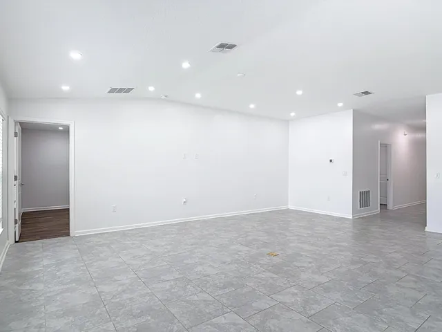 1312 Peach Creek Drive-30