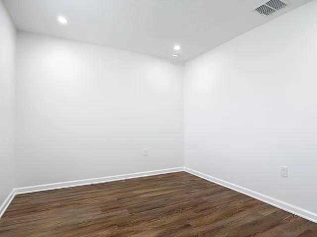 1312 Peach Creek Drive-35
