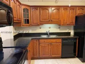 115 Briarwood Cir 2-3, Hollywood, Florida 33024, Hollywood, Florida 33024, 2 Bedrooms Bedrooms, ,2 BathroomsBathrooms,Residential Lease,For Rent,115 Briarwood Cir 2-3, Hollywood, Florida 33024,A11993954