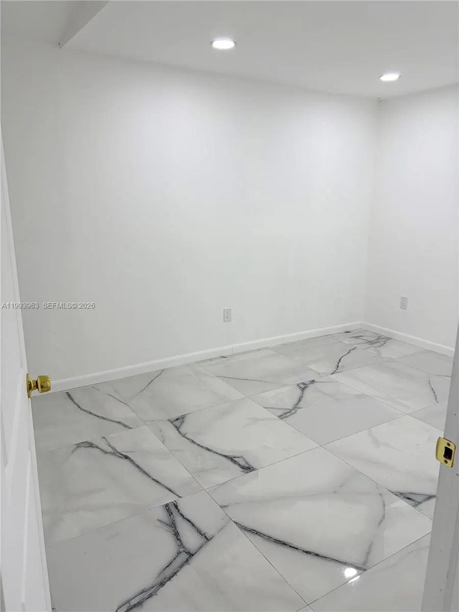 13065 Sw 263rd Ter 2, Homestead, Florida 33032, Homestead, Florida 33032, 1 Bedroom Bedrooms, ,1 BathroomBathrooms,Residential Lease,For Rent,13065 Sw 263rd Ter 2, Homestead, Florida 33032,A11993963