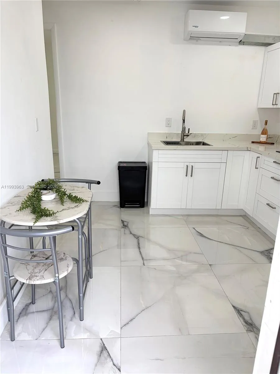 13065 Sw 263rd Ter 2, Homestead, Florida 33032, Homestead, Florida 33032, 1 Bedroom Bedrooms, ,1 BathroomBathrooms,Residential Lease,For Rent,13065 Sw 263rd Ter 2, Homestead, Florida 33032,A11993963