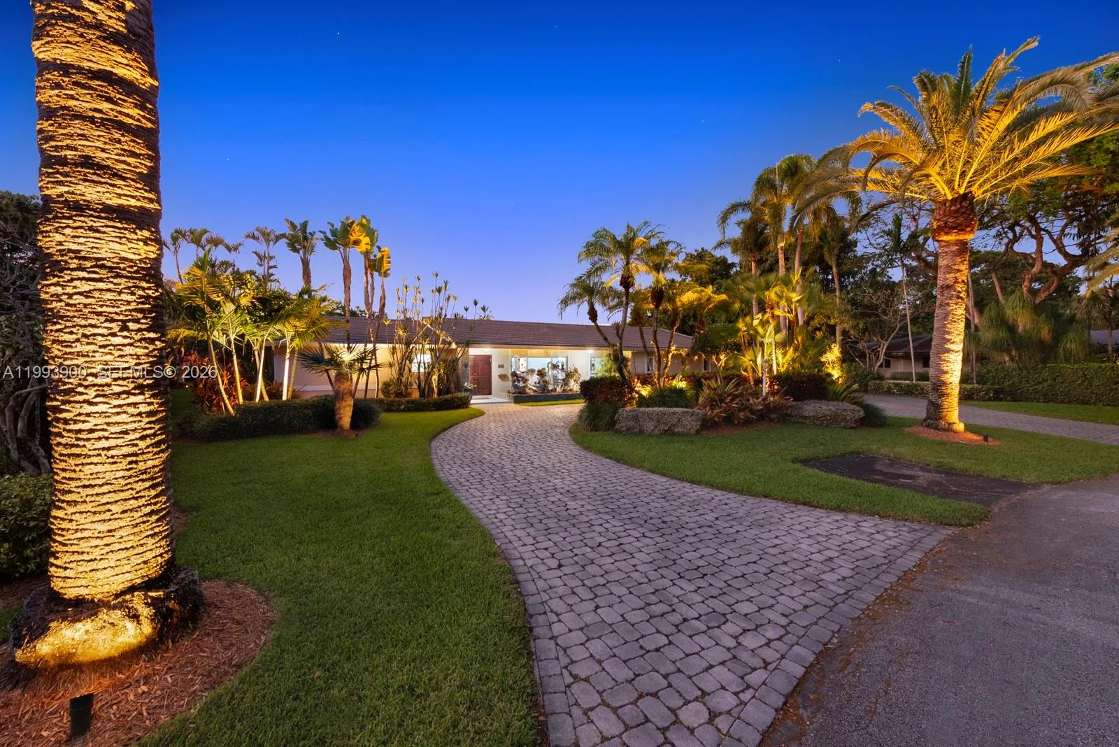 7751 Palmetto Ct, Pinecrest, Florida 33156, Pinecrest, Florida 33156, 5 Bedrooms Bedrooms, ,4 BathroomsBathrooms,Residential,For Sale,7751 Palmetto Ct, Pinecrest, Florida 33156,A11993900