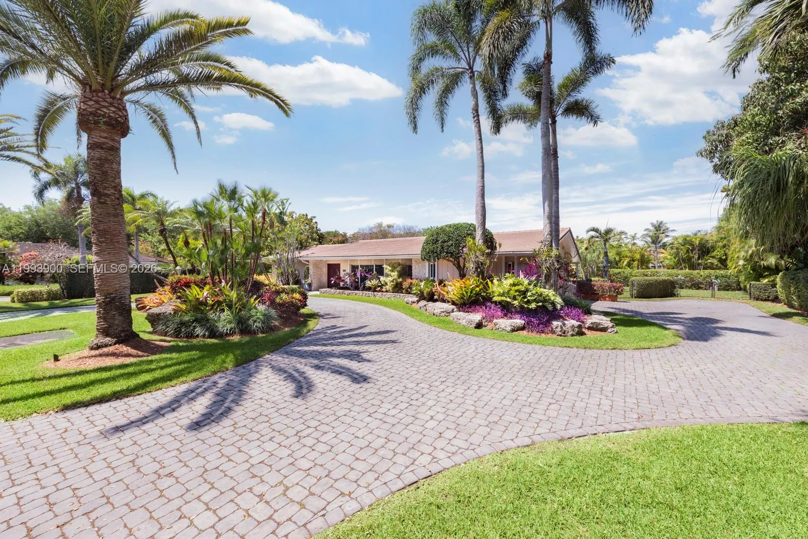 7751 Palmetto Ct, Pinecrest, Florida 33156, Pinecrest, Florida 33156, 5 Bedrooms Bedrooms, ,4 BathroomsBathrooms,Residential,For Sale,7751 Palmetto Ct, Pinecrest, Florida 33156,A11993900