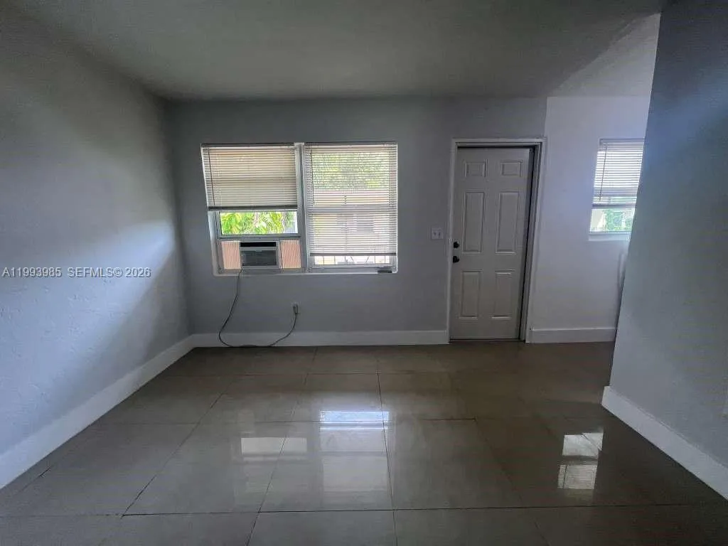 1281 Nw 60th St 5, Miami, Florida 33142, Miami, Florida 33142, 1 Bedroom Bedrooms, ,1 BathroomBathrooms,Residential Lease,For Rent,1281 Nw 60th St 5, Miami, Florida 33142,A11993985