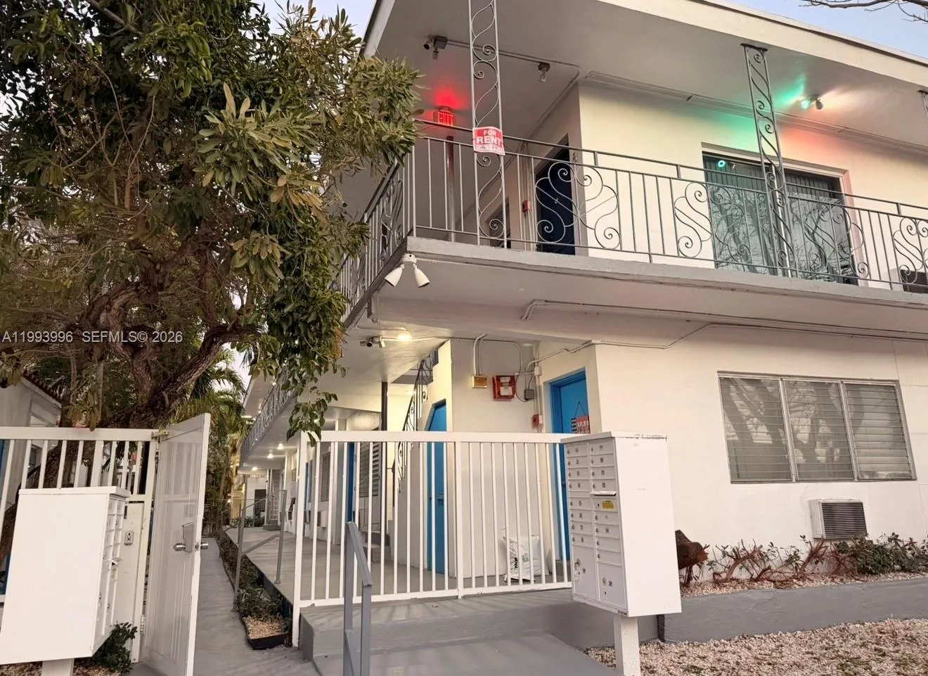 7717 Byron Ave 9, Miami Beach, Florida 33141, Miami Beach, Florida 33141, ,1 BathroomBathrooms,Residential Lease,For Rent,7717 Byron Ave 9, Miami Beach, Florida 33141,A11993996