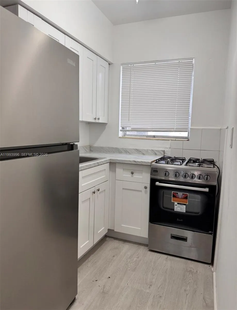 7717 Byron Ave 9, Miami Beach, Florida 33141, Miami Beach, Florida 33141, ,1 BathroomBathrooms,Residential Lease,For Rent,7717 Byron Ave 9, Miami Beach, Florida 33141,A11993996