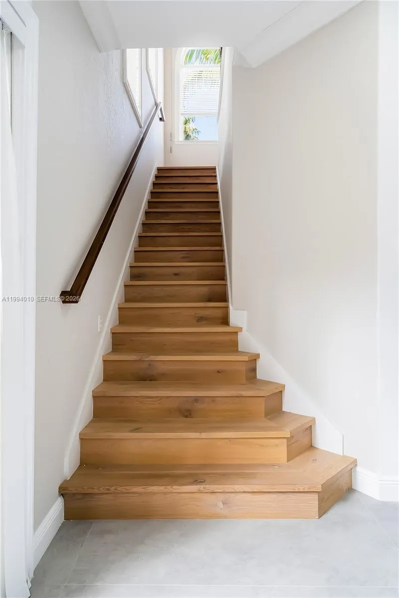 920 Captiva Dr, Hollywood, Florida 33019, Hollywood, Florida 33019, 5 Bedrooms Bedrooms, ,4 BathroomsBathrooms,Residential,For Sale,920 Captiva Dr, Hollywood, Florida 33019,A11994010
