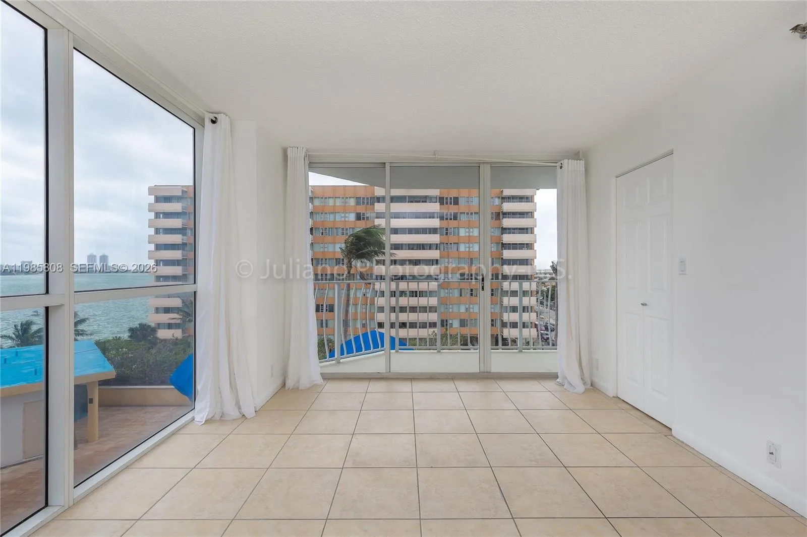 7601 E Treasure Dr 607, North Bay Village, Florida, North Bay Village, Florida 33141, 2 Bedrooms Bedrooms, ,2 BathroomsBathrooms,Residential Lease,For Rent,7601 E Treasure Dr 607, North Bay Village, Florida,A11985808