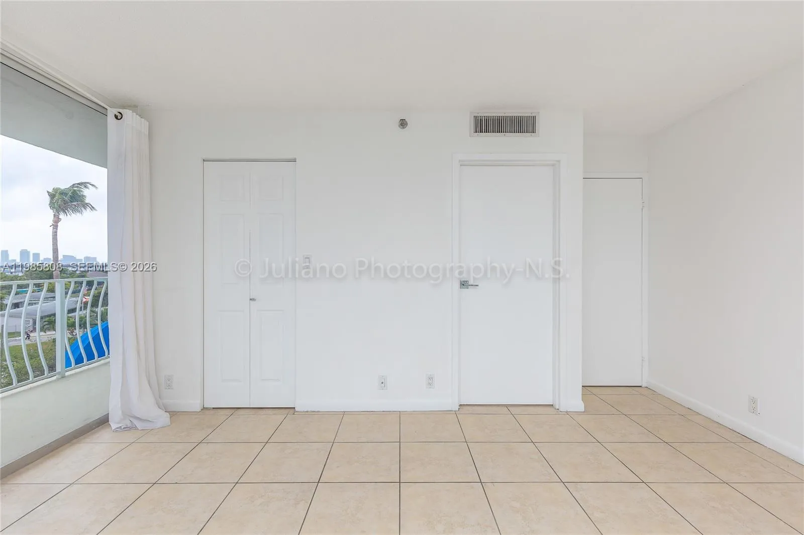 7601 E Treasure Dr 607, North Bay Village, Florida, North Bay Village, Florida 33141, 2 Bedrooms Bedrooms, ,2 BathroomsBathrooms,Residential Lease,For Rent,7601 E Treasure Dr 607, North Bay Village, Florida,A11985808